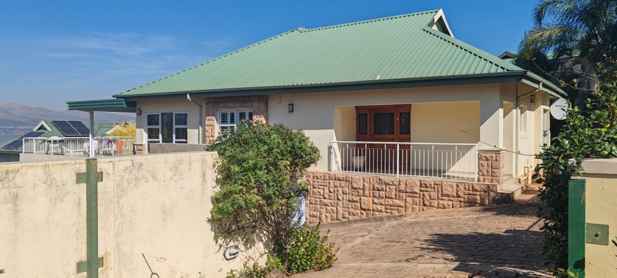 4 Bedroom Property for Sale in Caribbean Beach Club North West
